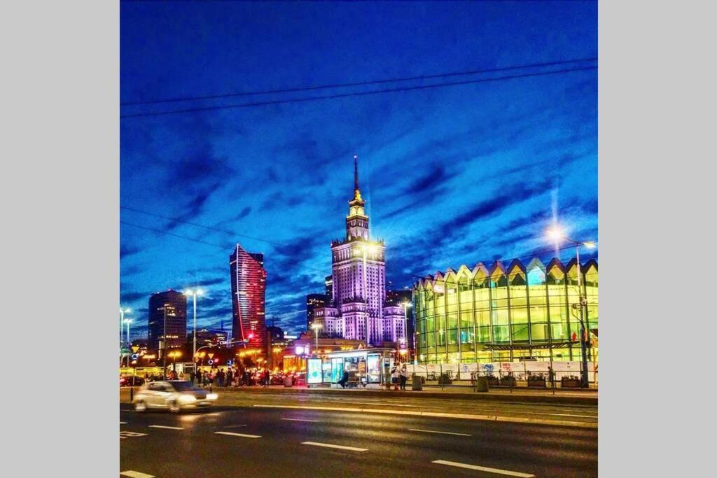 W Samym Centrum Na Grzybowskiej ワルシャワ エクステリア 写真