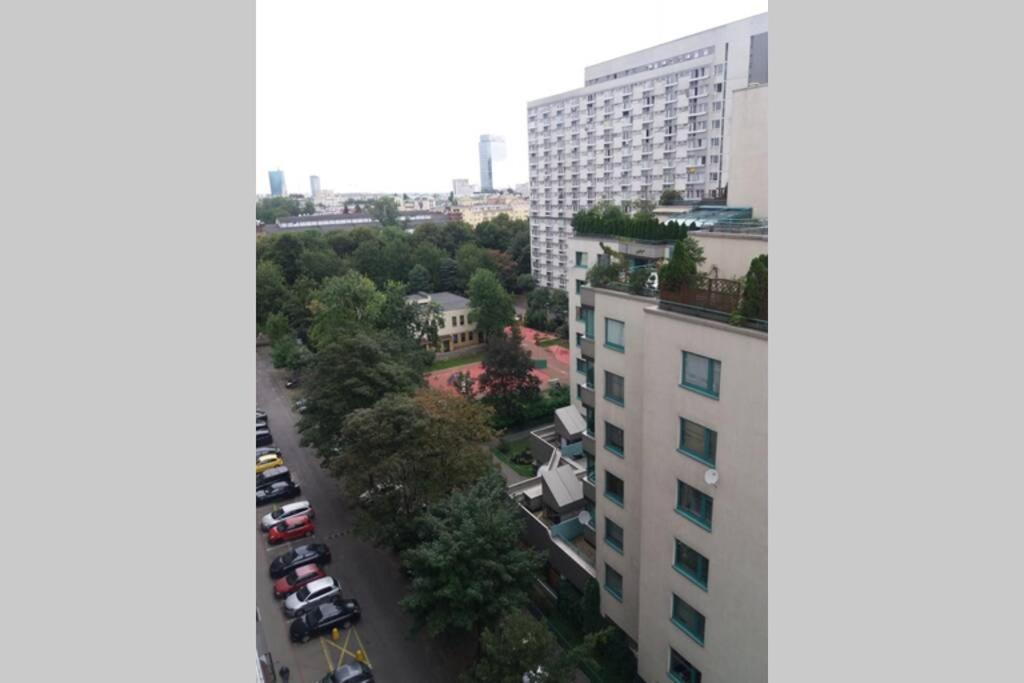 W Samym Centrum Na Grzybowskiej ワルシャワ エクステリア 写真